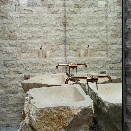 Umi Luxury Villas Uluwatu Beach Exterior photo
